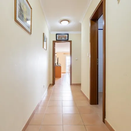 Duplex Flat - 2 Ensuite Bedrooms 5 Mins From * 포티마오