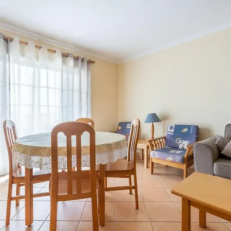 Duplex Flat - 2 Ensuite Bedrooms 5 Mins From 포티마오