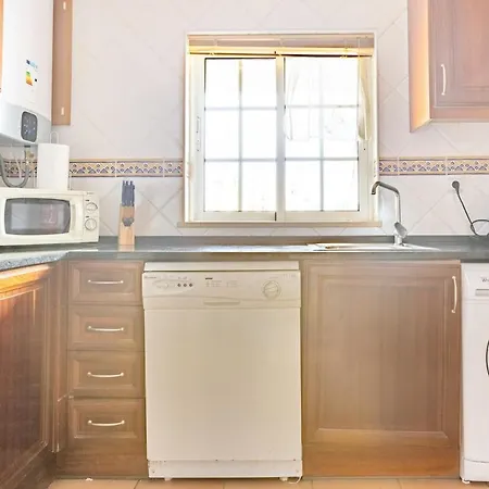 Duplex Flat - 2 Ensuite Bedrooms 5 Mins From 아파트 포티마오